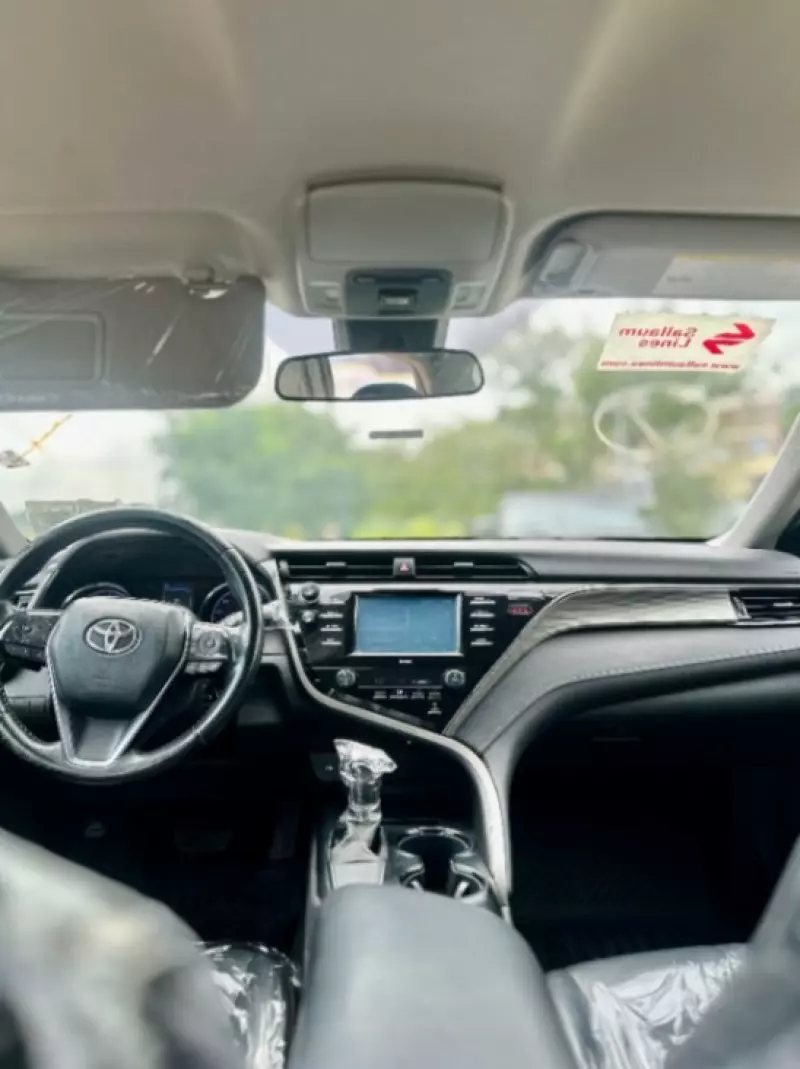 Toyota camry   - 2020