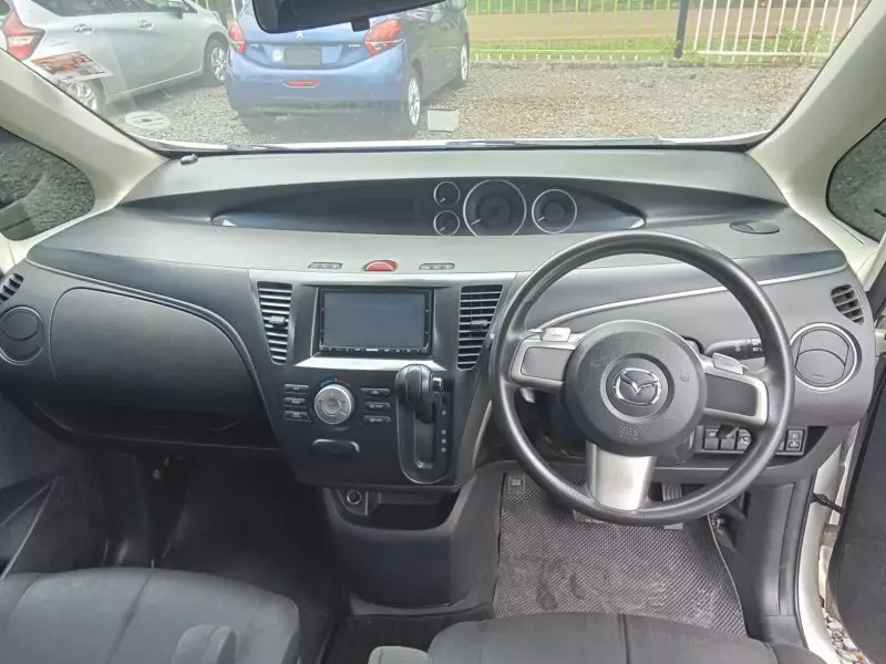 Mazda Biante   - 2015