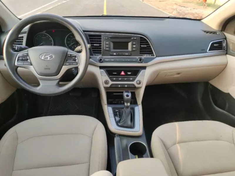 Hyundai Elantra   - 2018