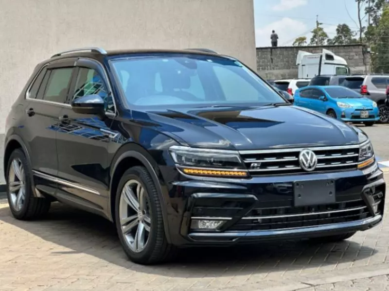 Volkswagen Tiguan   - 2014