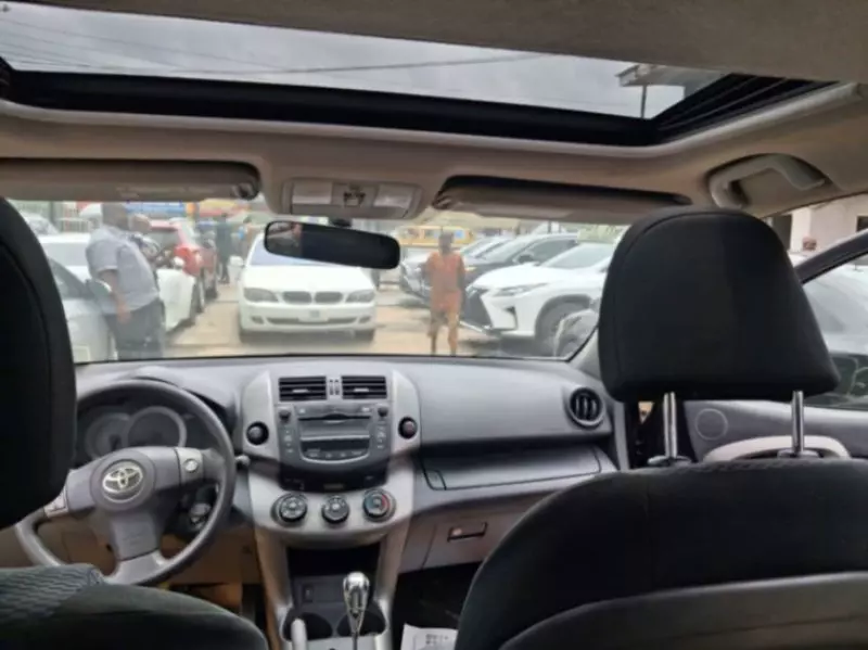 Toyota Rav4   - 2011