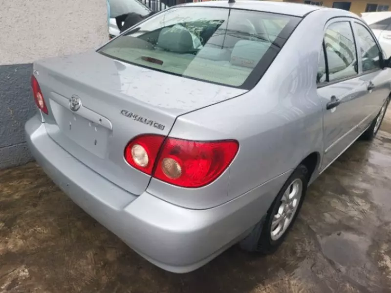 Toyota Corolla   - 2006
