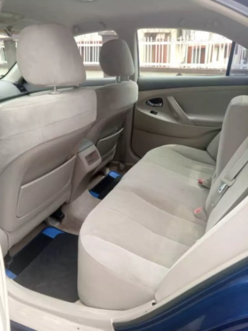 Toyota Camry   - 2009
