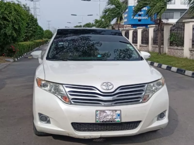 Toyota Venza   - 2011