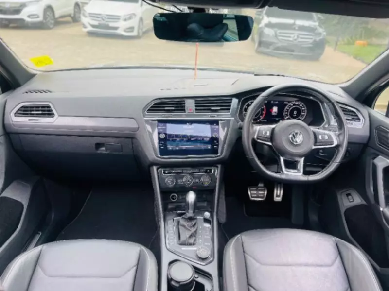 Volkswagen Touareg   - 2018