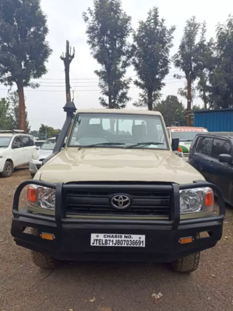 Toyota Land Cruiser Pick Up   - 2003