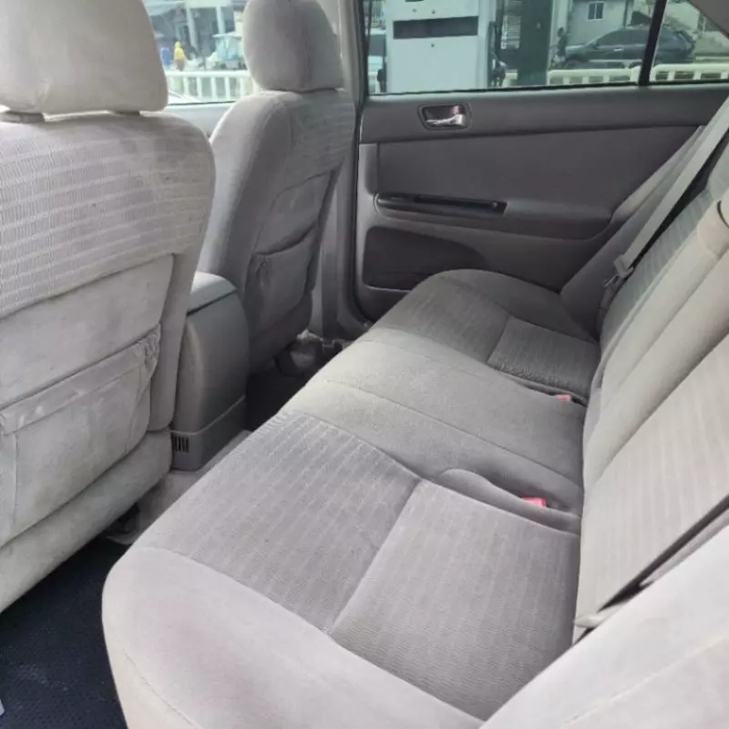 Toyota Camry   - 2005