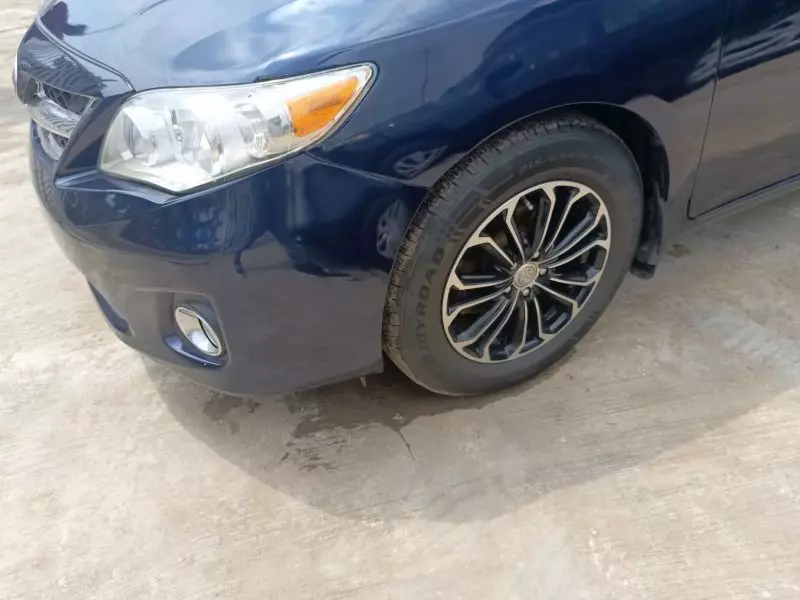 Toyota Corolla   - 2011