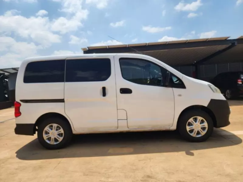 Nissan NV200   - 2013