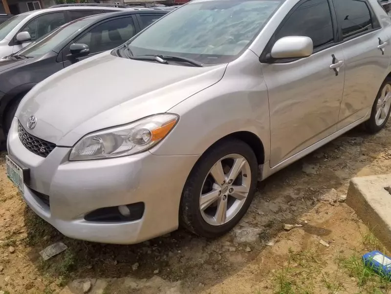 Toyota Matrix   - 2010