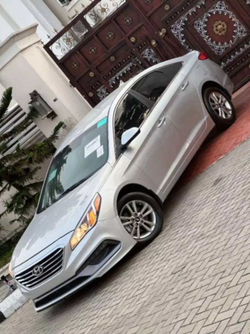 Hyundai Sonata   - 2017