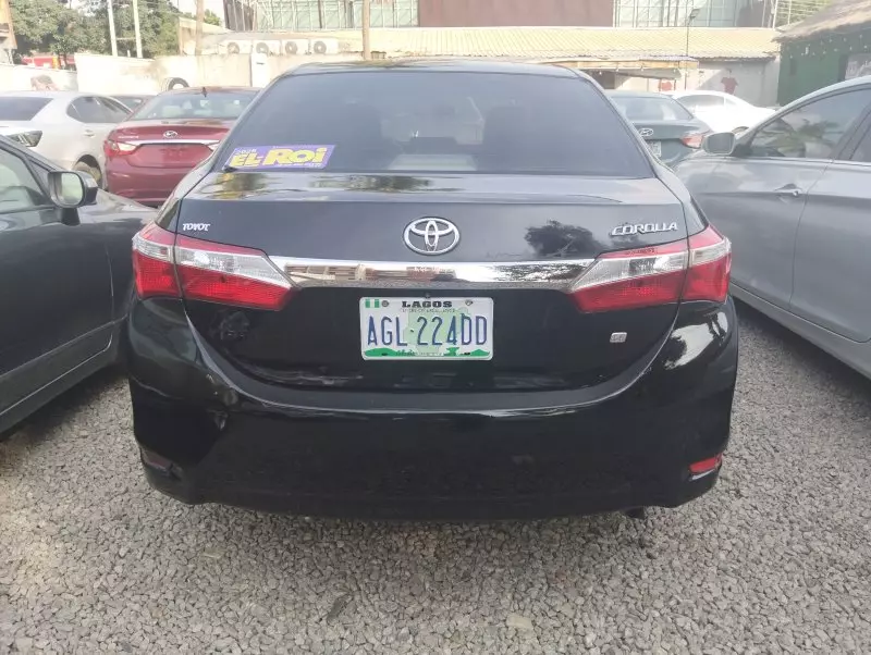 Toyota Corolla   - 2014