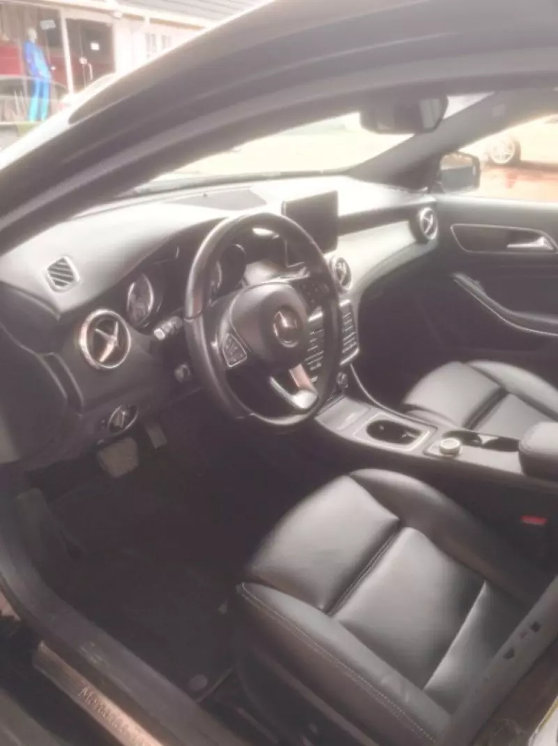 Mercedes-Benz GLA 250   - 2016
