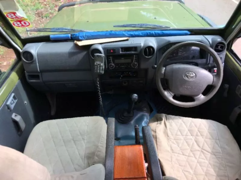 Toyota Land Cruiser   - 2009