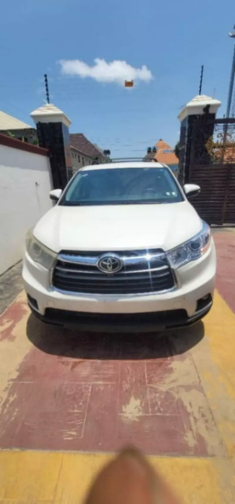 Toyota Highlander   - 2015