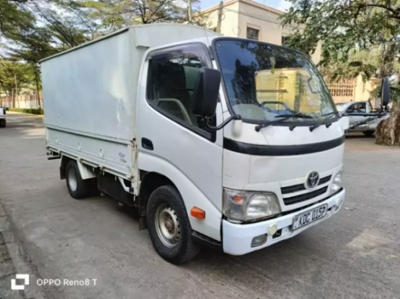 Toyota Dyna   - 2014