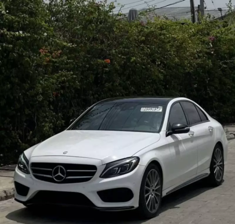 Mercedes-Benz C400   - 2015