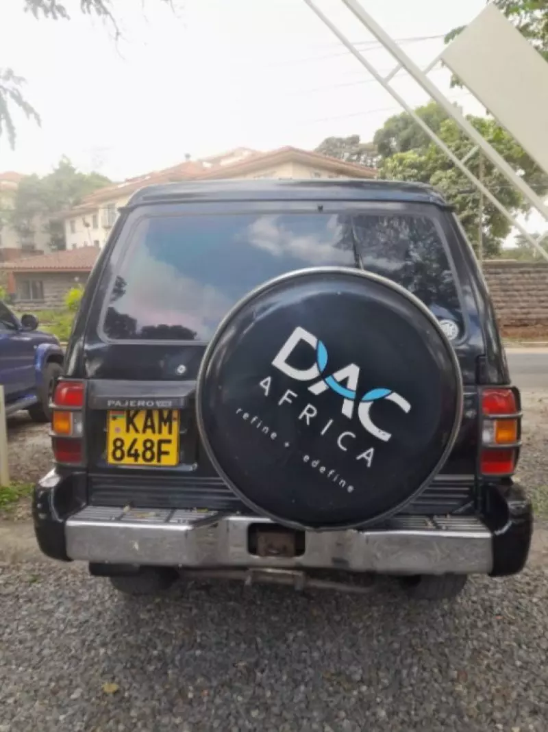 Mitsubishi Pajero   - 2005