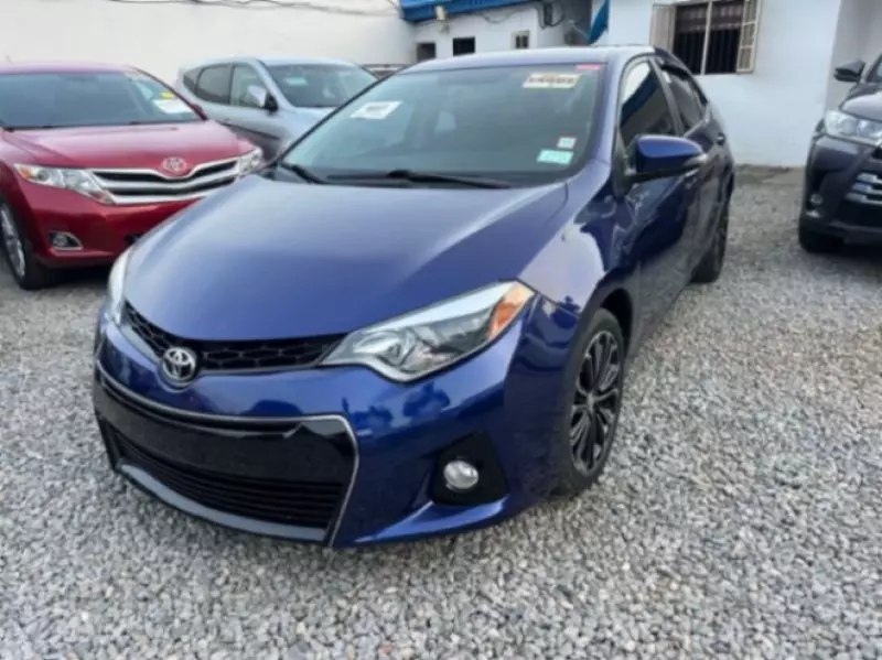 Toyota Corolla   - 2014