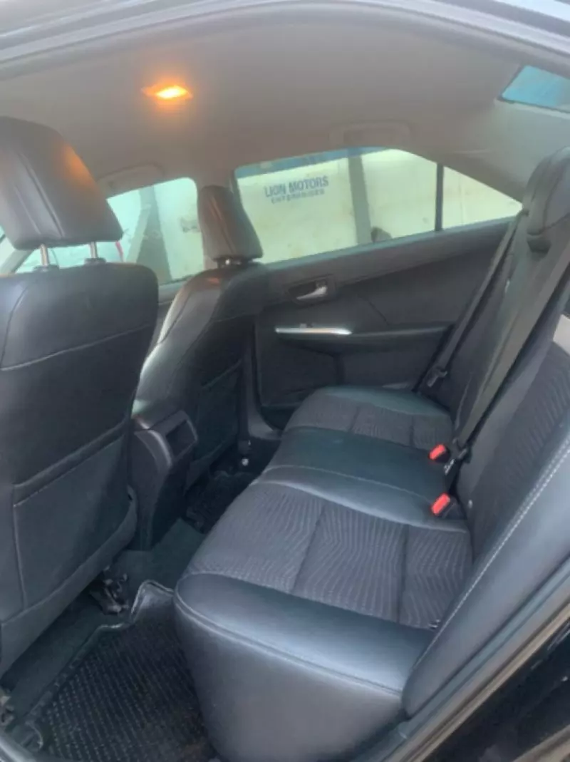 Toyota Camry   - 2012