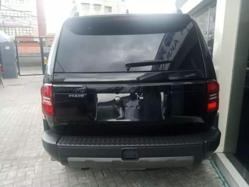 Toyota Landcruiser Prado   - 2024