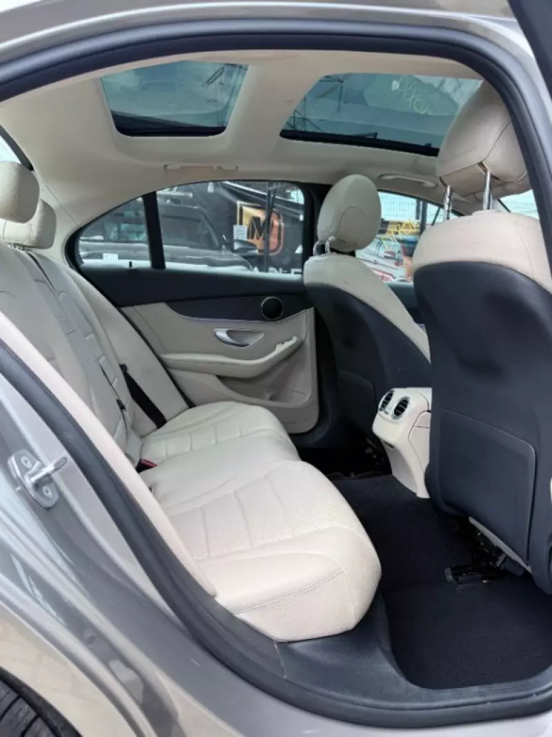 Mercedes-Benz C 300   - 2021