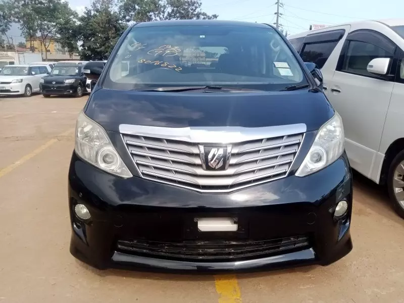 Toyota Alphard   - 2010