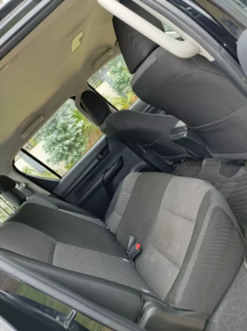 Toyota Hilux   - 2019