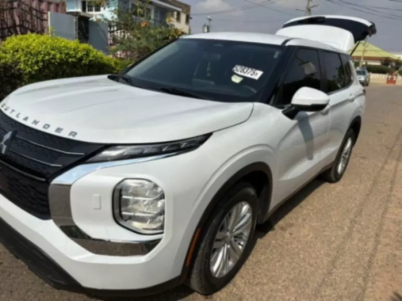 Mitsubishi New Outlander