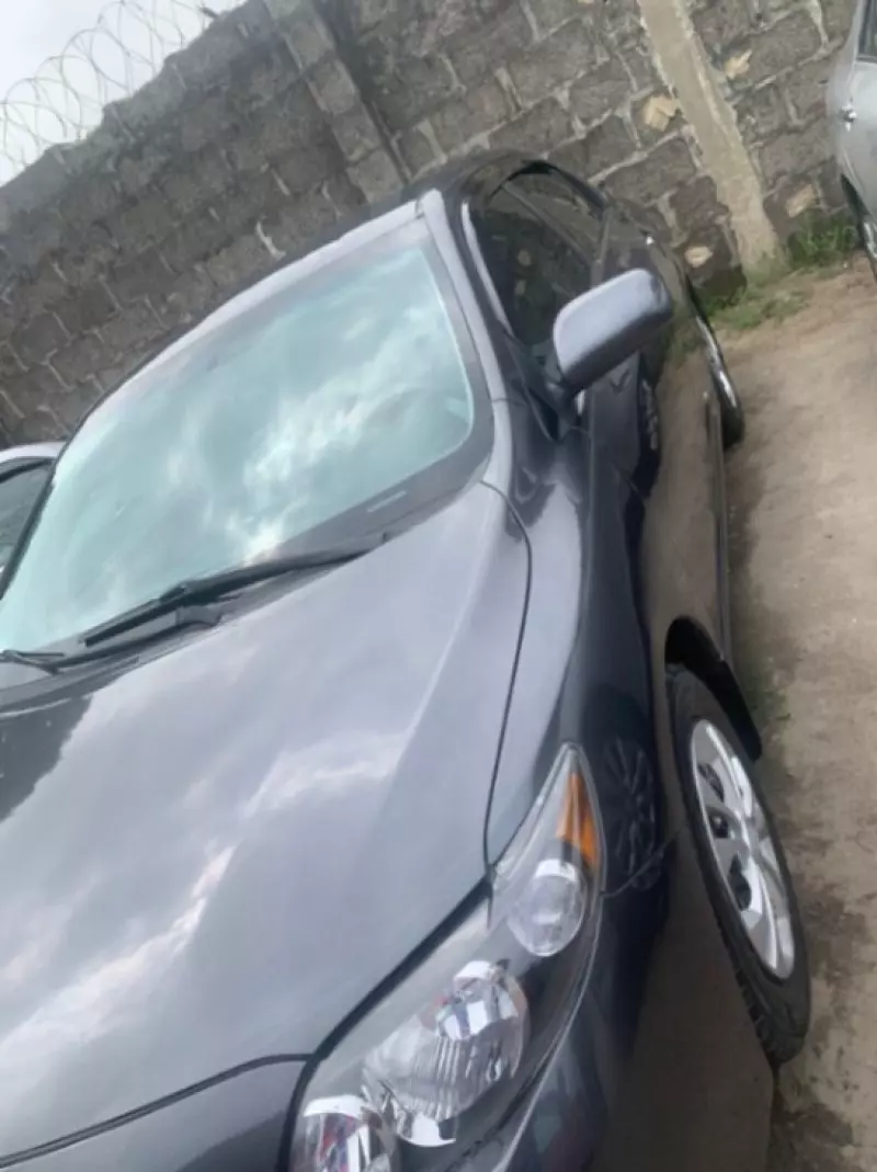 Toyota Corolla   - 2009