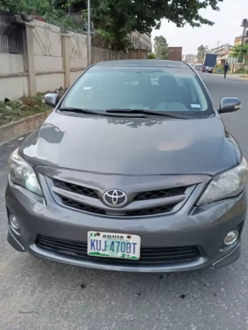 Toyota Corolla   - 2013