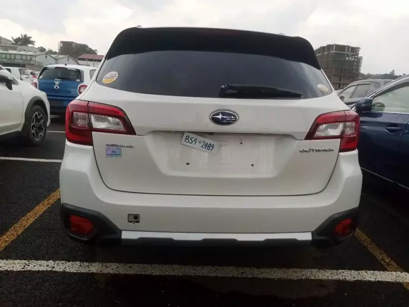 Subaru Outback   - 2014