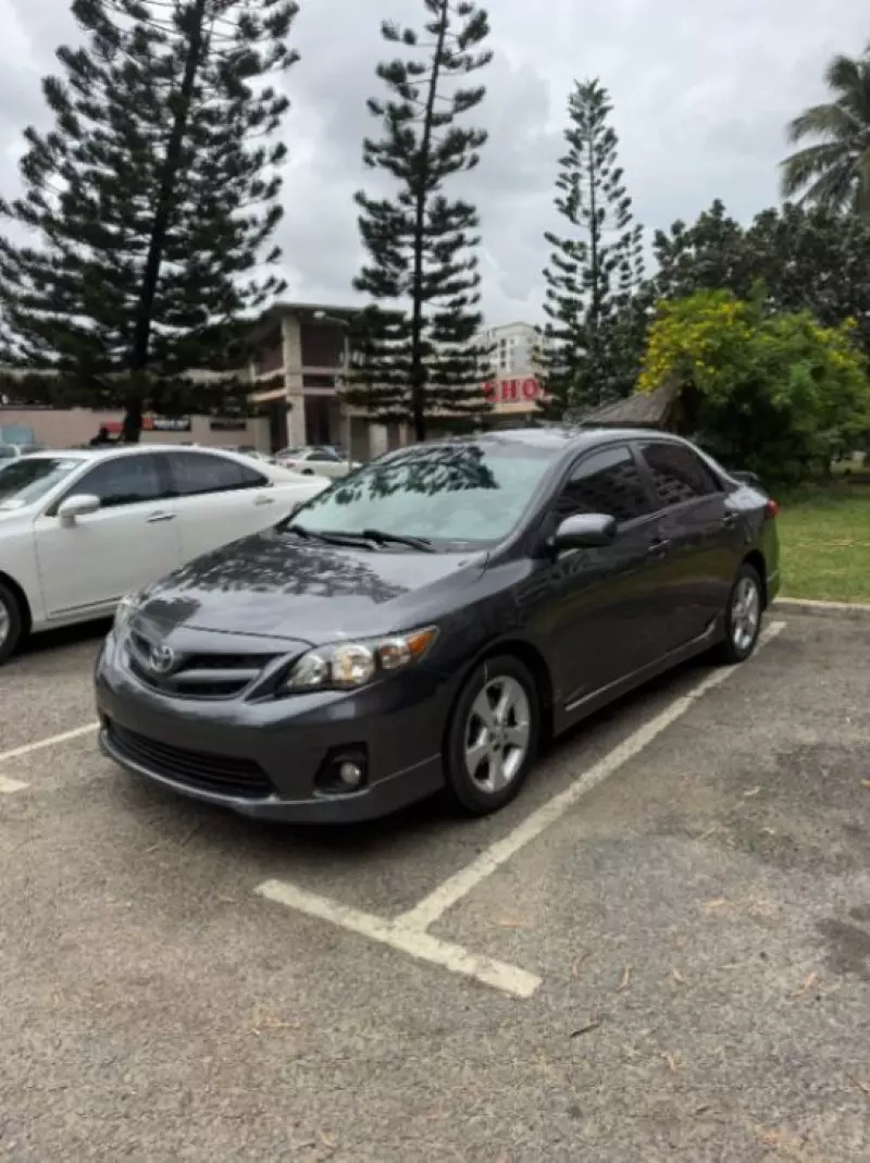 Toyota corolla   - 2012