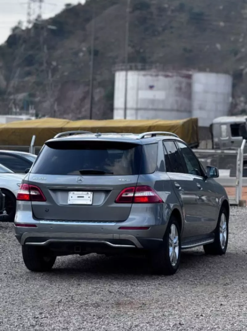 Mercedes-Benz ML 350   - 2013