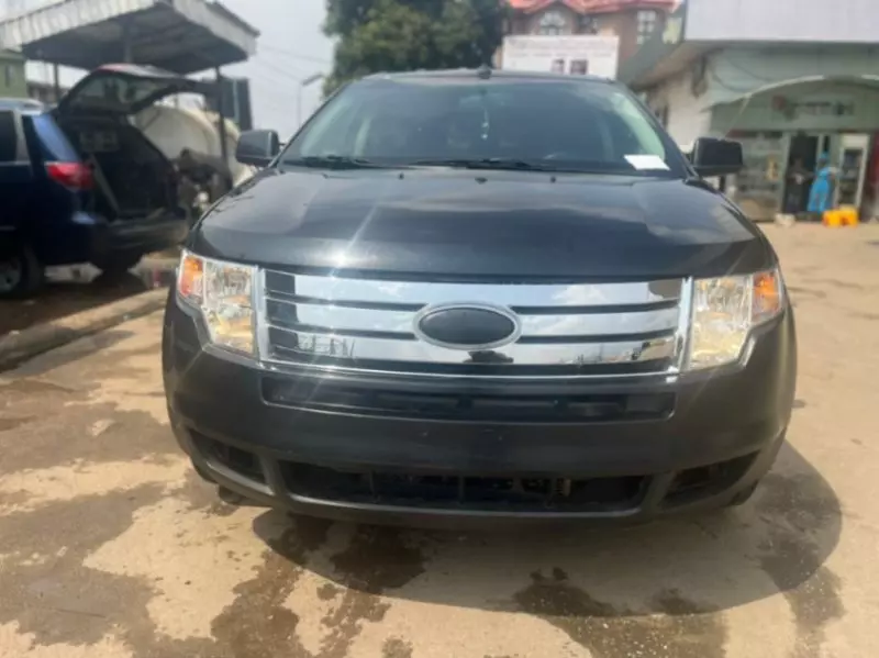 Ford Edge   - 2010