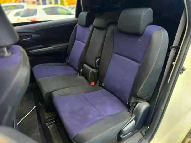 Toyota Wish   - 2014