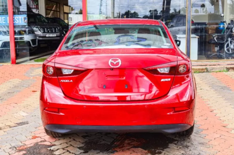 Mazda Axela    - 2018
