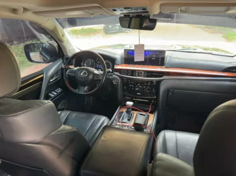 Lexus LX 570   - 2016