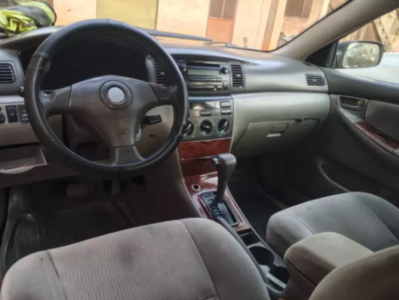 Toyota Corolla   - 2005