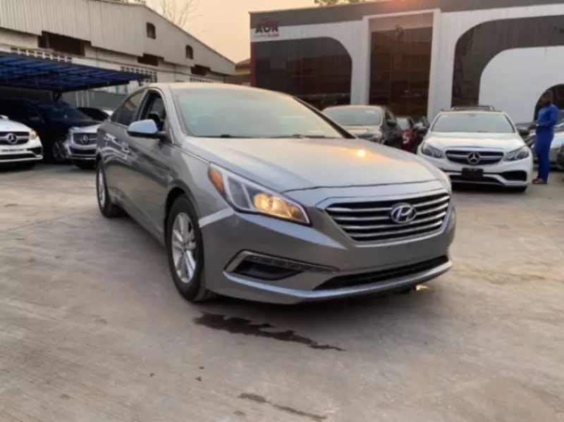 Hyundai Sonata   - 2015