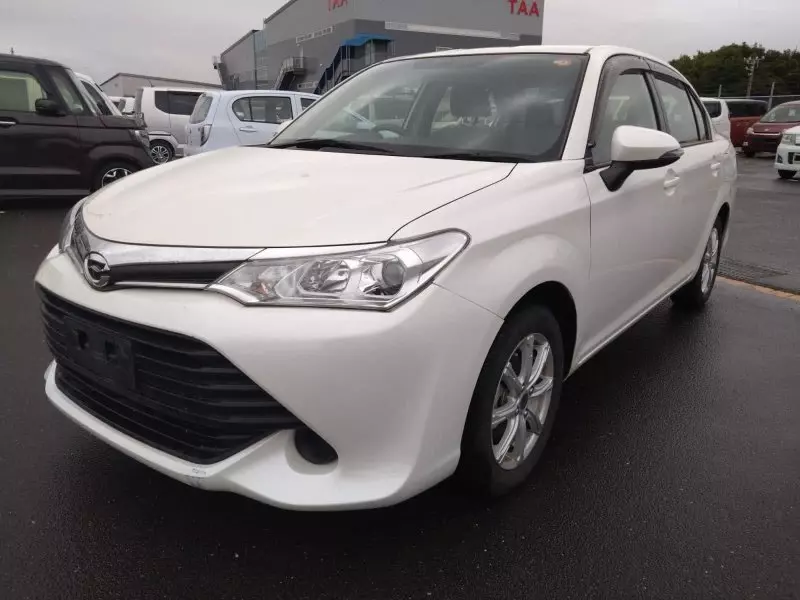 Toyota Axio    - 2016
