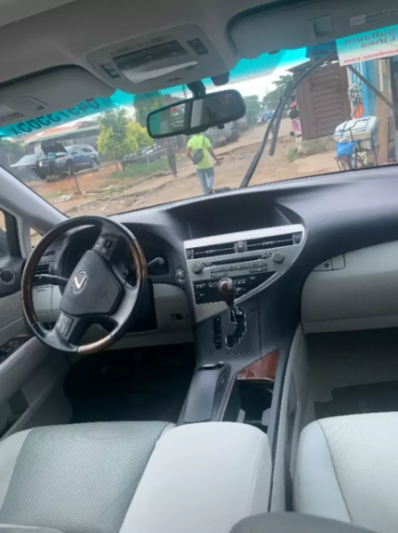 Lexus RX 350 - 2011