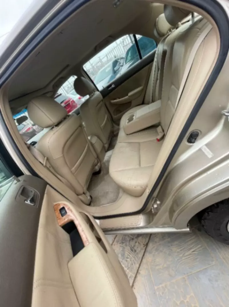 Honda Accord   - 2003