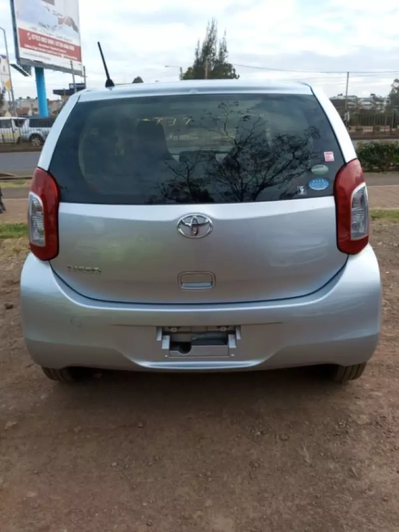 Toyota Passo   - 2015