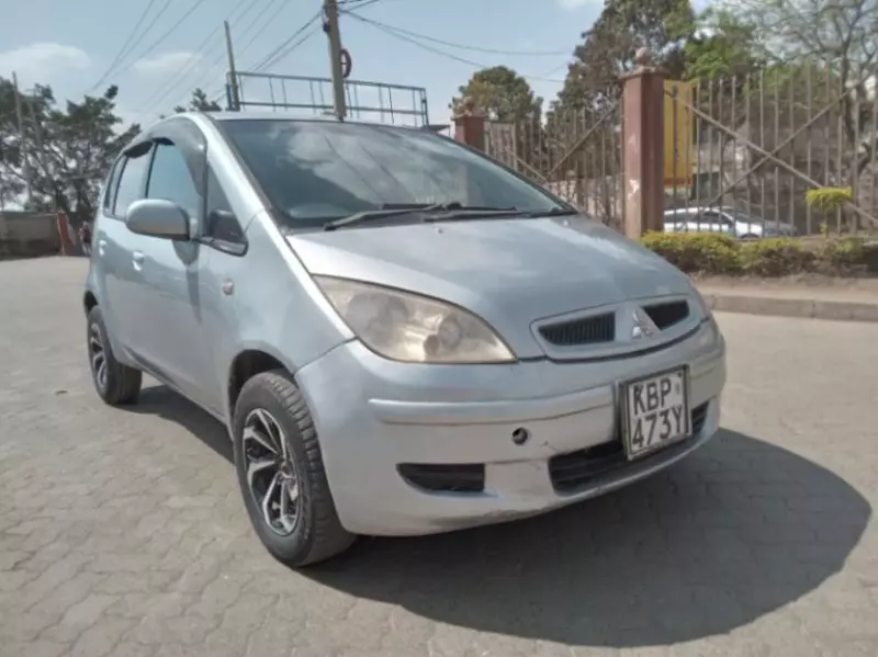 Mitsubishi Colt   - 2008