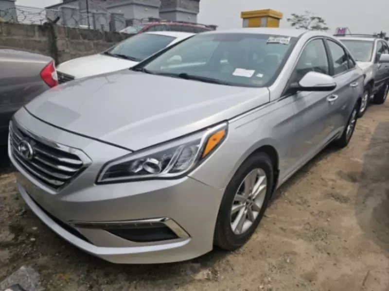 Hyundai Sonata - 2015