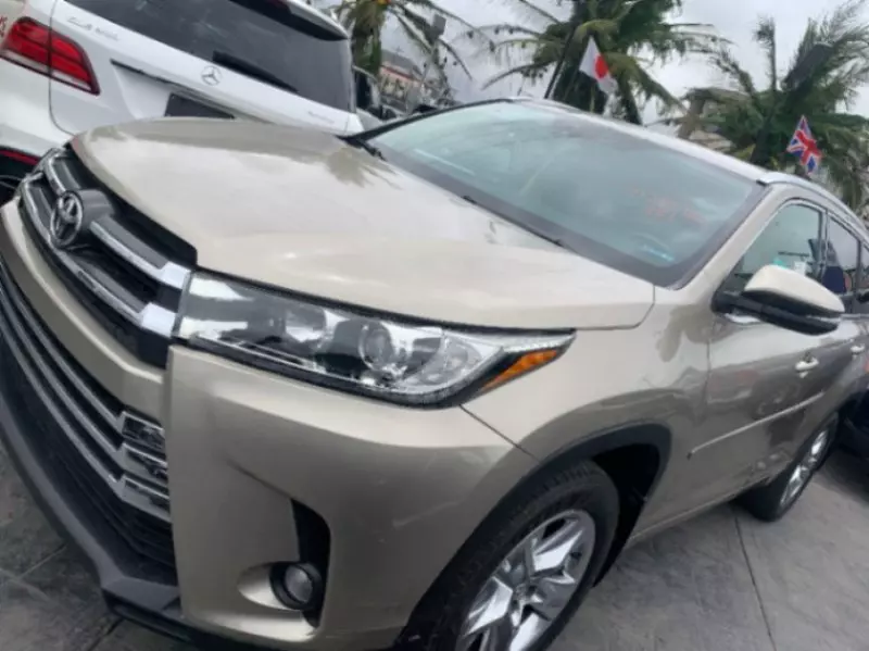 Toyota Highlander   - 2009