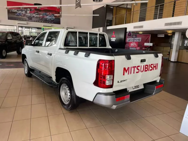 Mitsubishi L200   - 2025