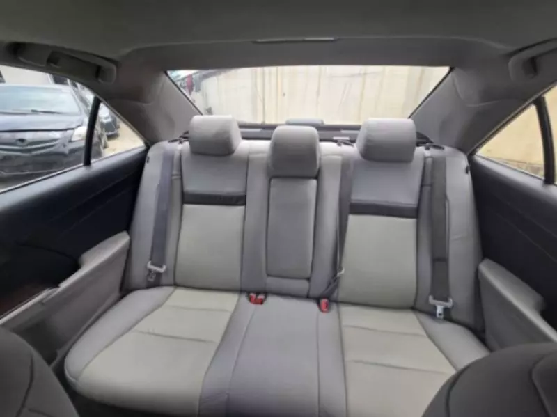 Toyota Camry   - 2014