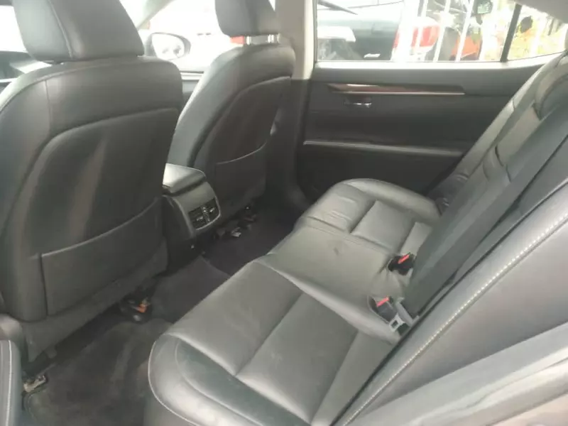 Lexus ES 350   - 2013